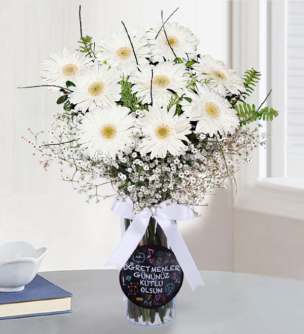 Öğretmenler Günü Temalı Vazoda Gerbera