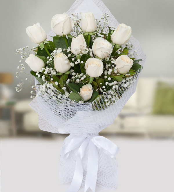 11 Beyaz Güllerden Buket